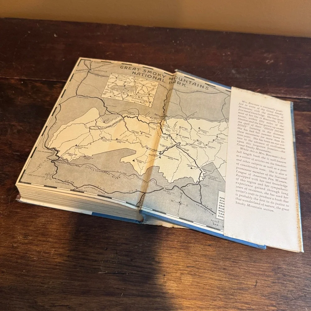 Land‎ of High Horizons Great Smoky Mountains Travel Souvenir Book 1948 Edition